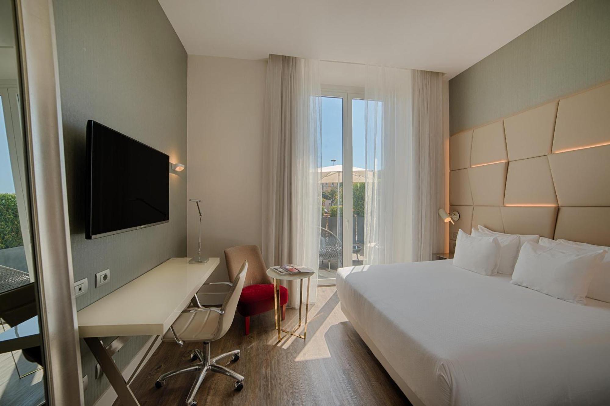 Premium Double or Twin Room with Terrace