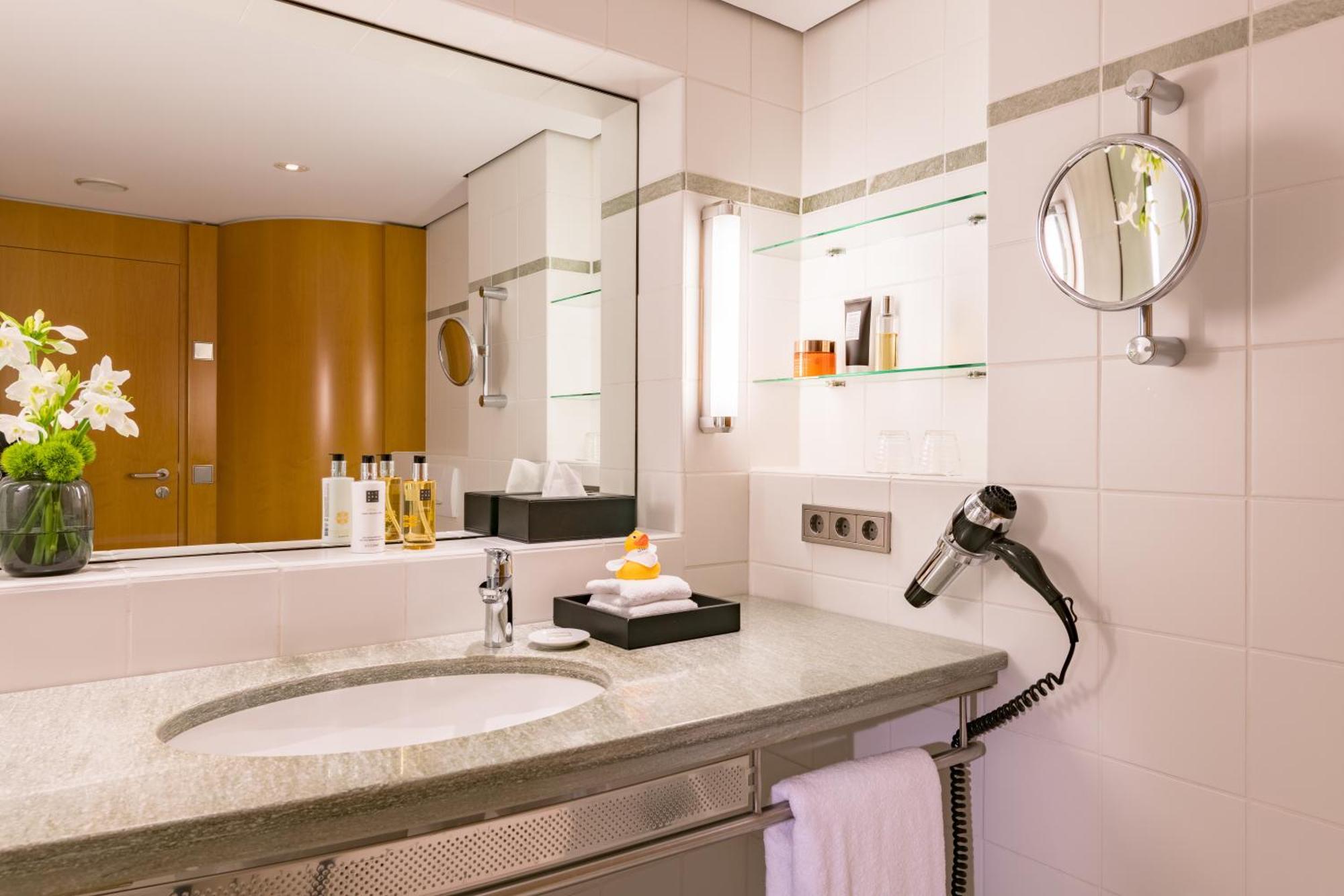 Comfort Triple Room Kitchenette,1708128164:JPEG