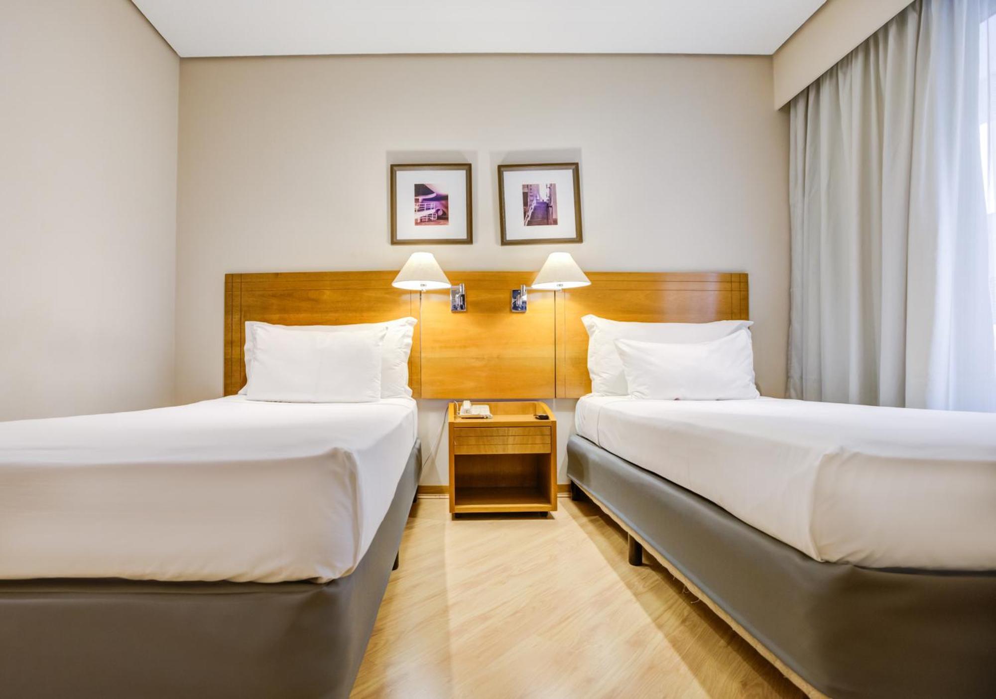 Quarto Twin Standard