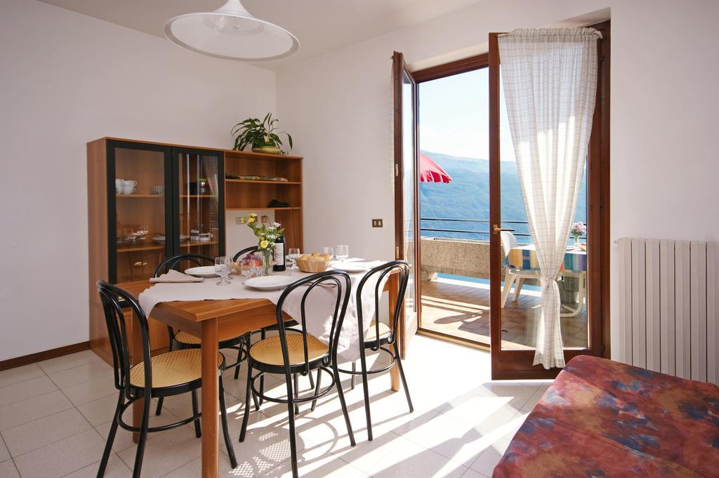 Double or Twin Room with Lake View