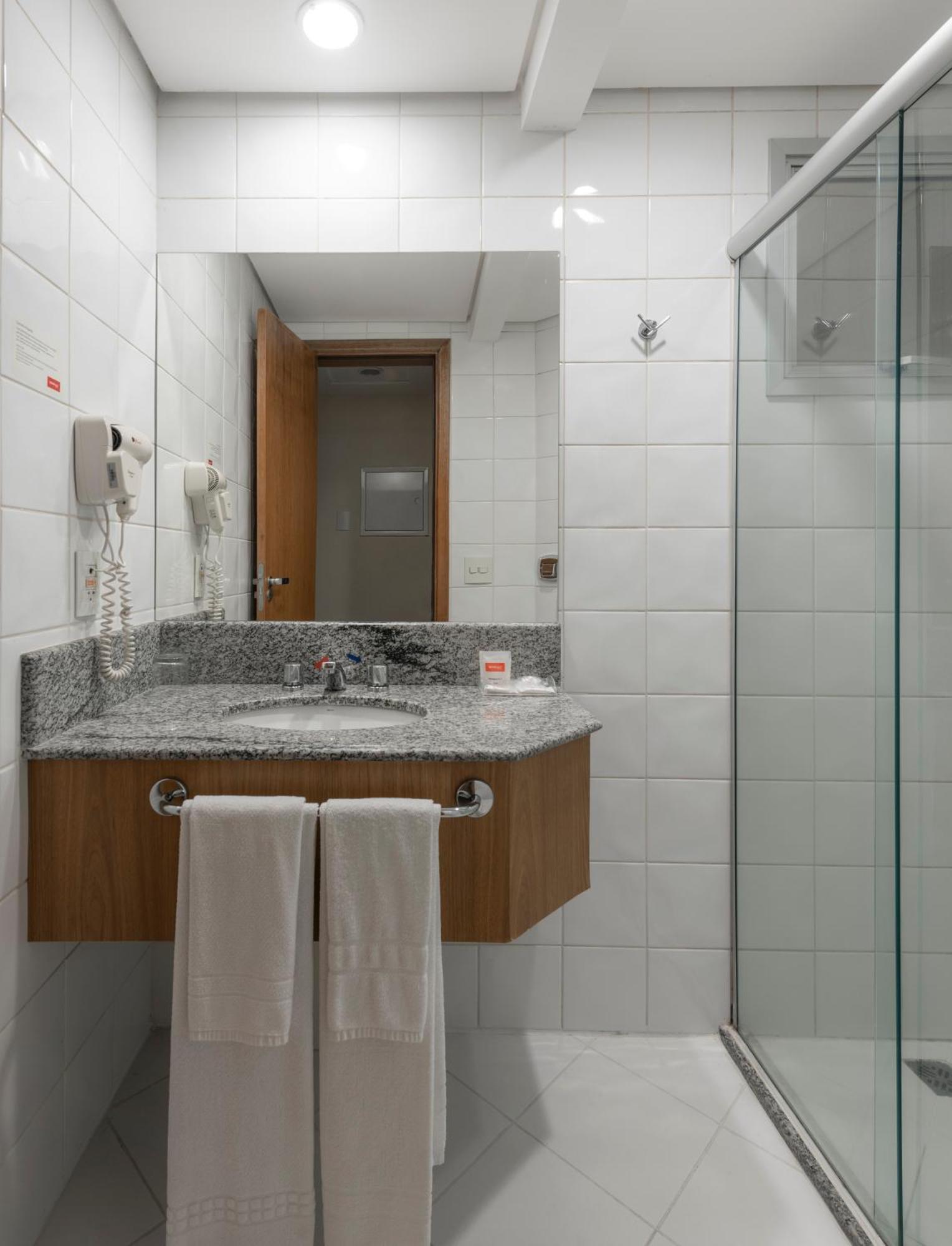 Quarto Duplo Standard