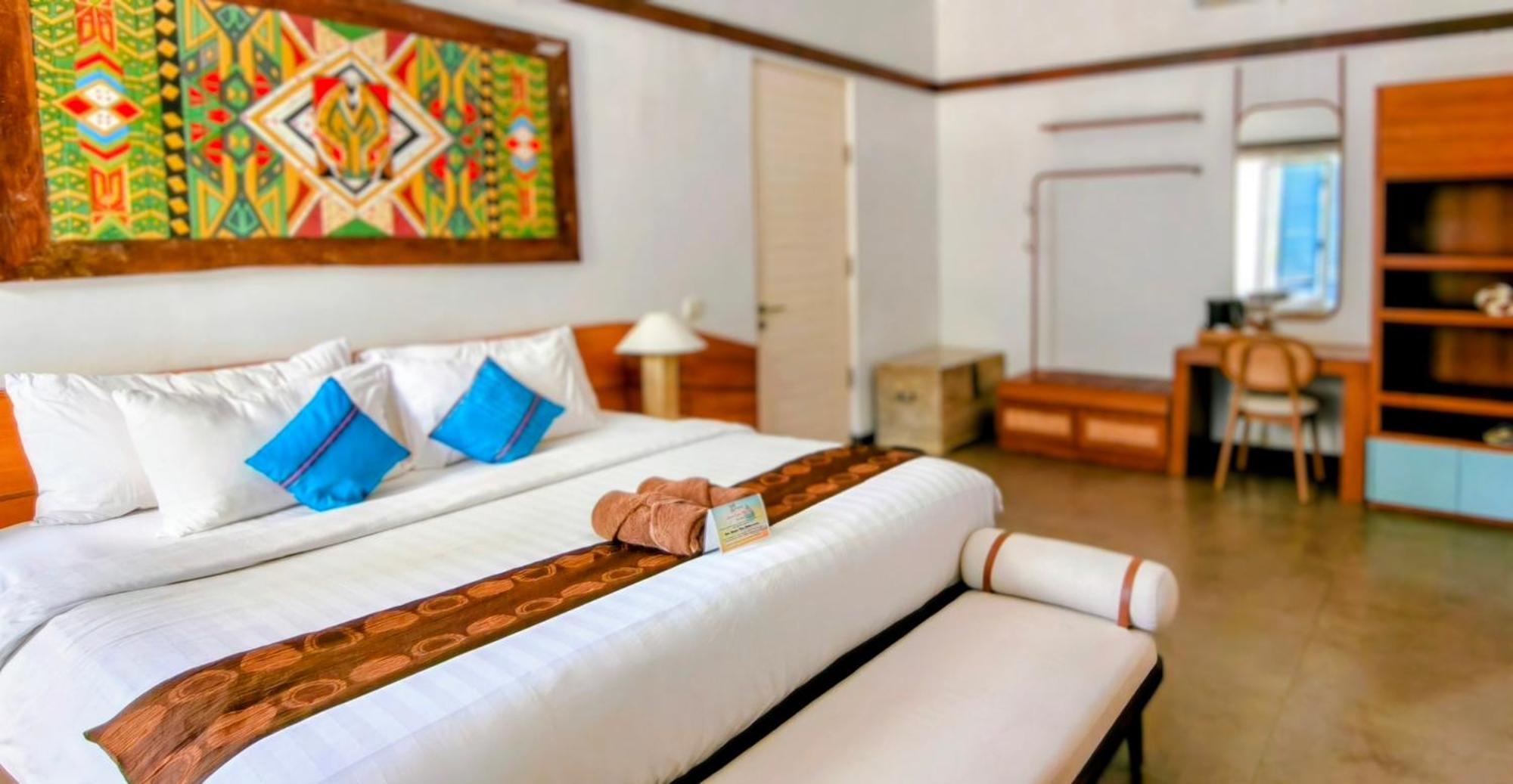 Double Room with Pool View
