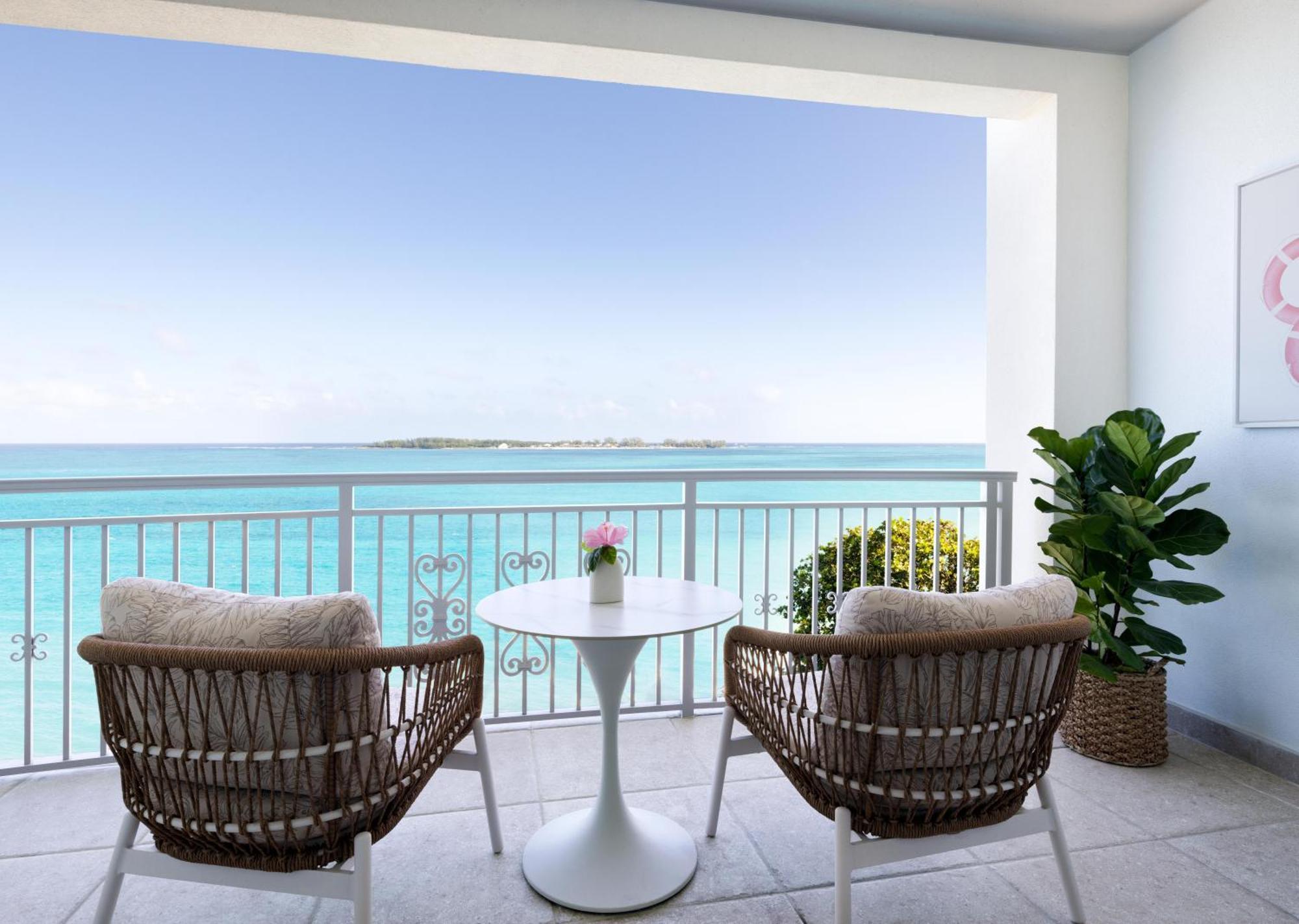 Quarto à Beira-mar East Bay em Andar VIP