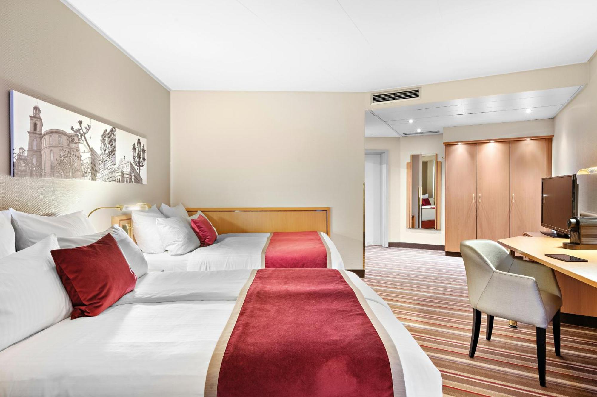 Quarto Familiar Quádruplo