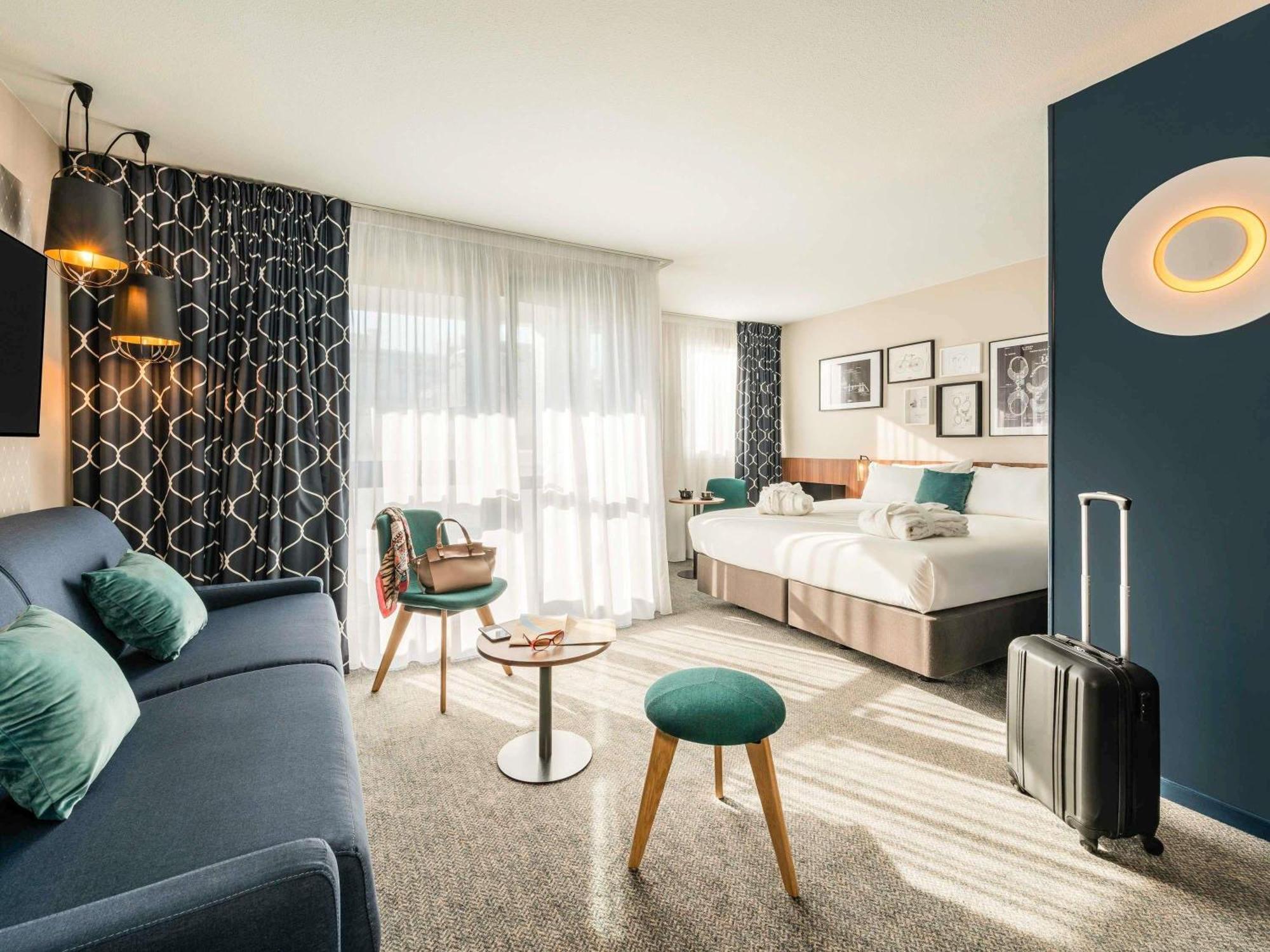 Superior Queen Room with Sofa