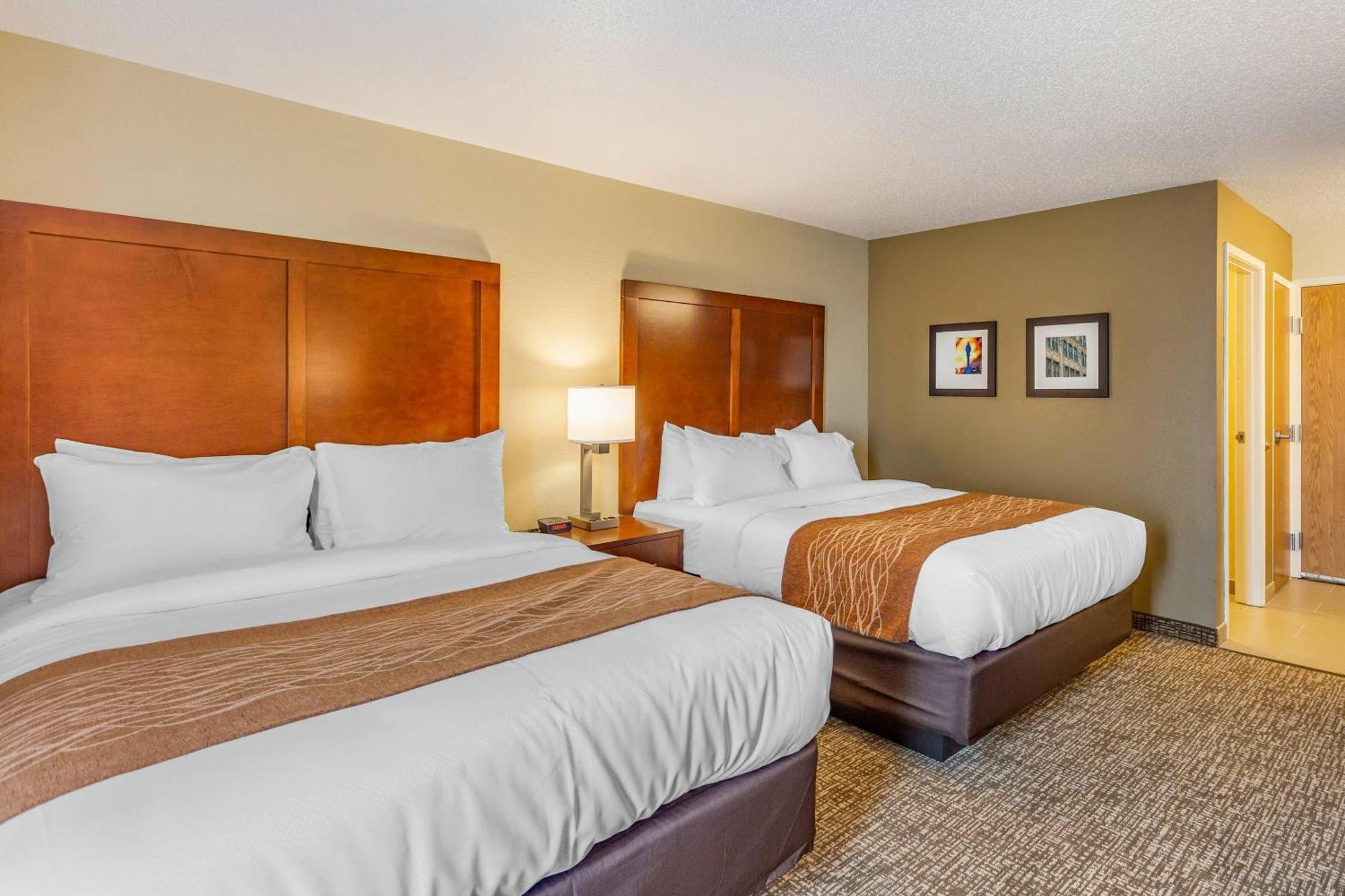 Queen Room with Two Queen Beds - Non-Smoking