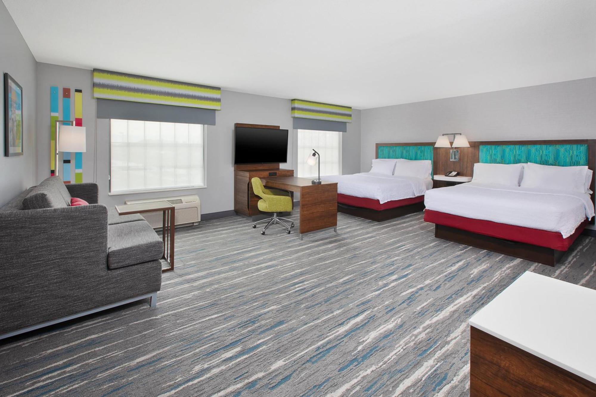 Studio Suite with Two Queen Beds and Wet Bar - Non-Smoking