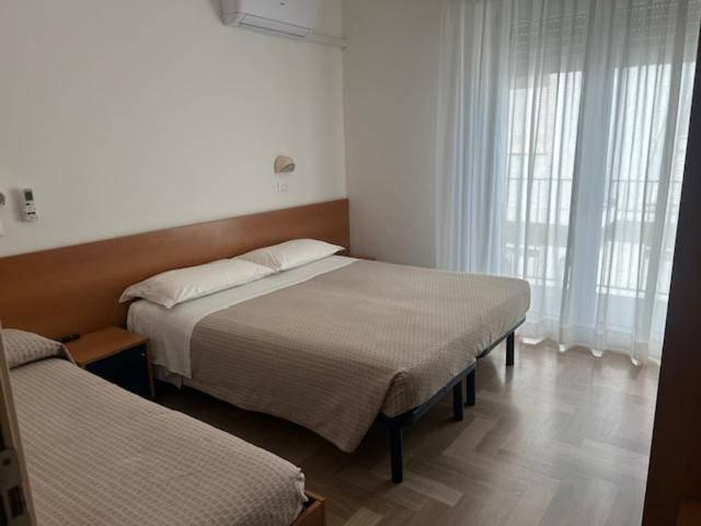 Dreibettzimmer