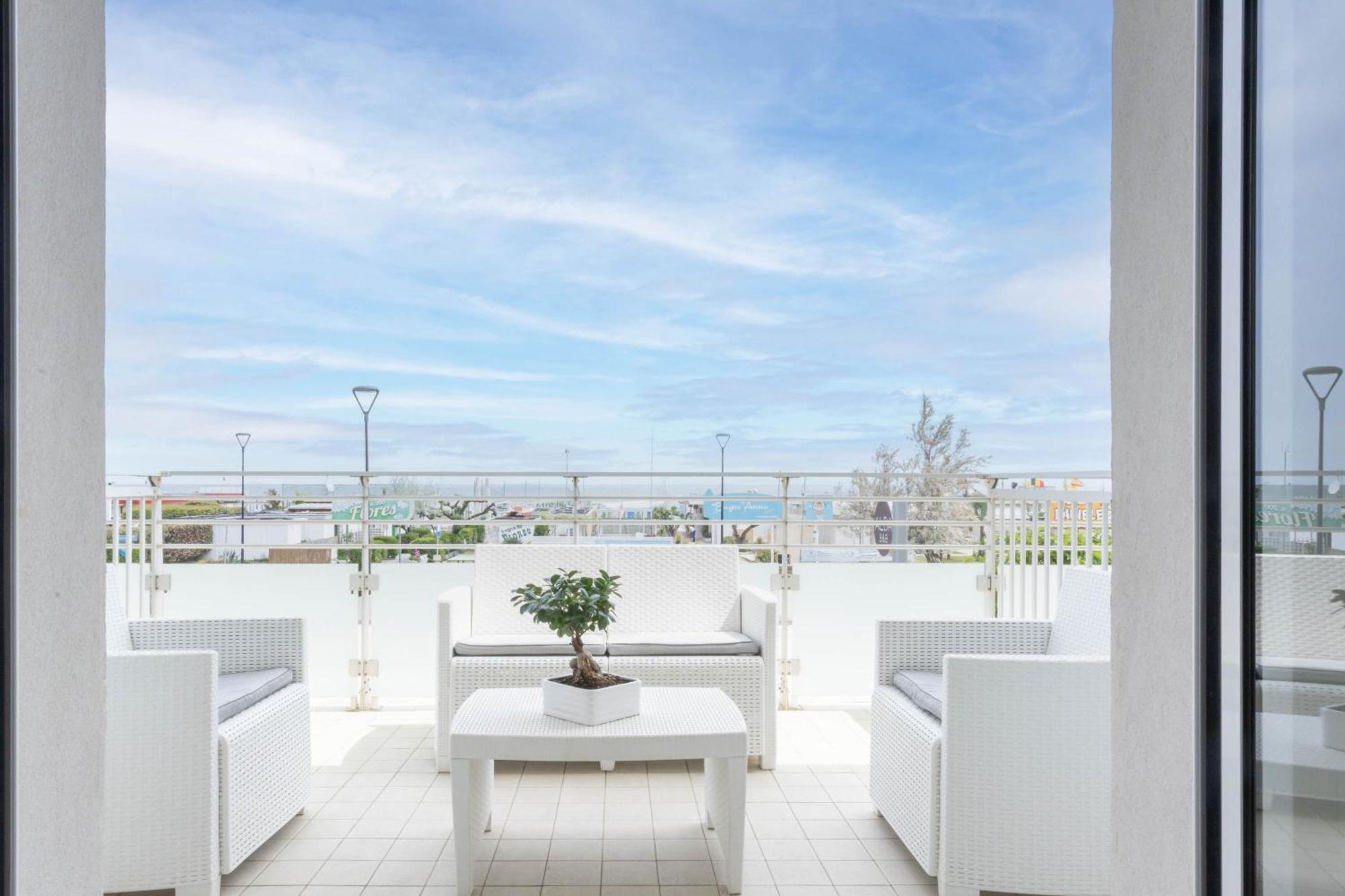 Doppelzimmer mit Terrasse und Meerblick