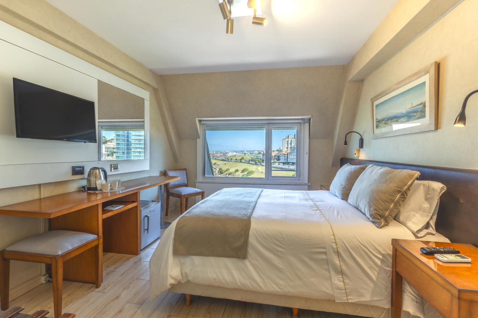 Standard Double or Twin Room with Sea View