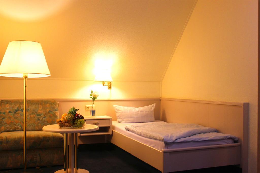 Classic Single Room