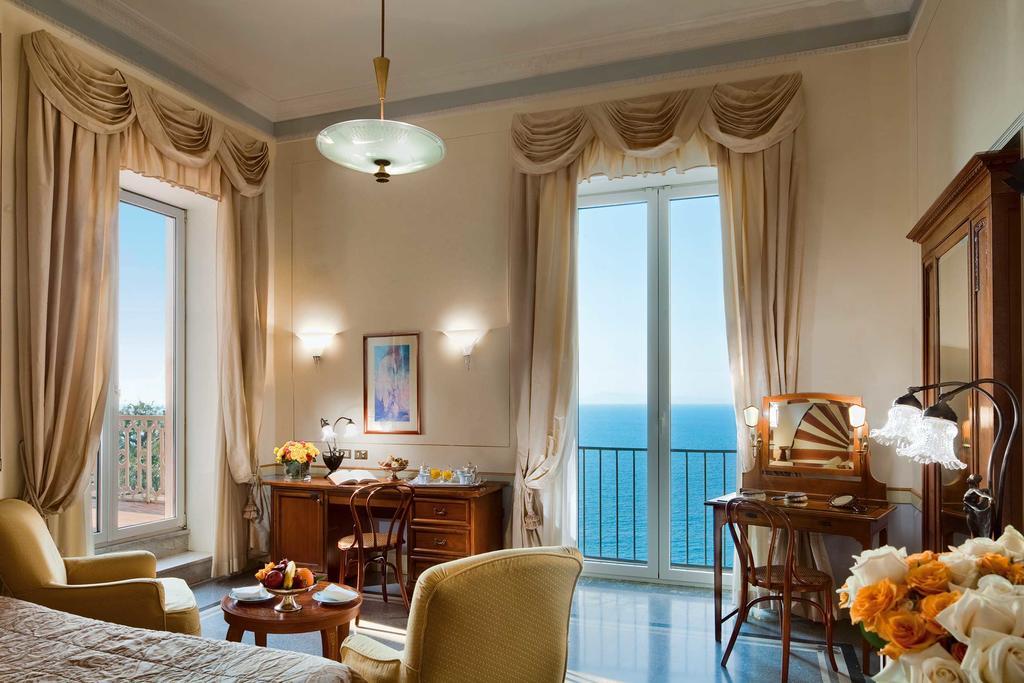 Deluxe Double Room with Sea View