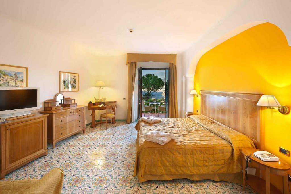 Quarto Duplo Superior com Vista do Mar