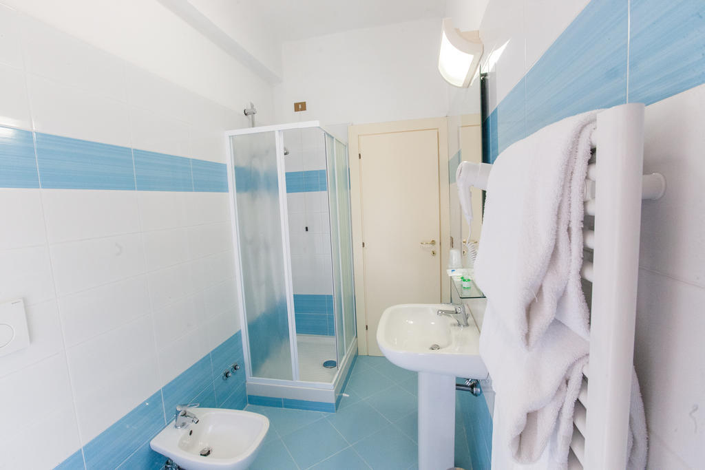 Camera Tripla Comfort con Doccia