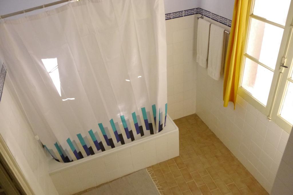 Habitación Familiar con baño privado