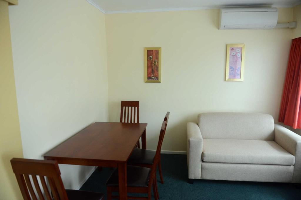 Family Apartment,32225956:JPEG