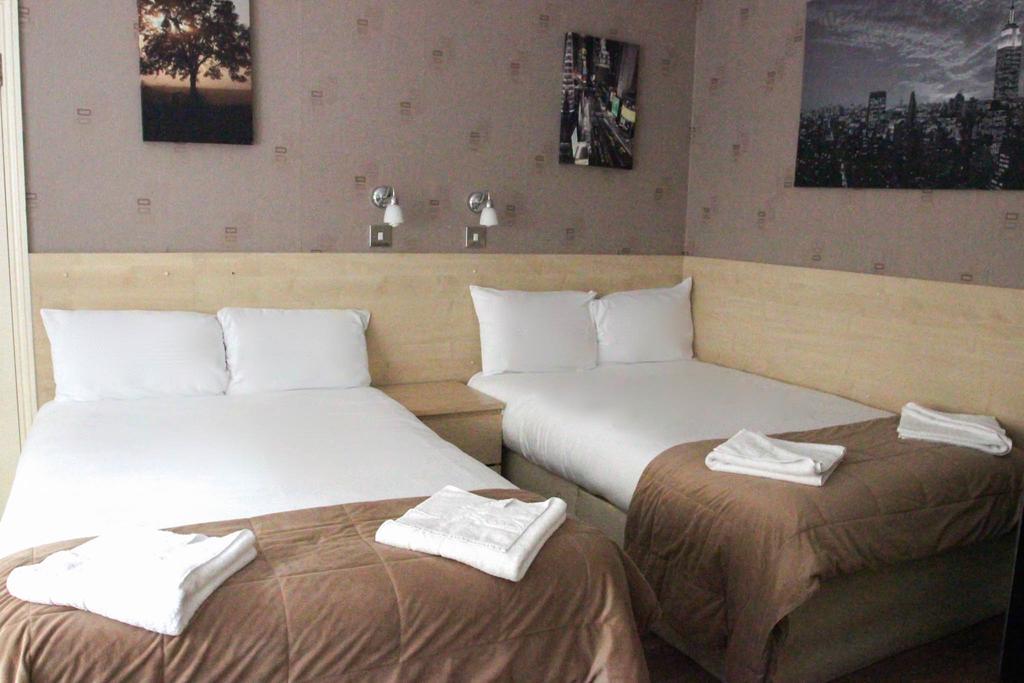 Chambre Familiale (3 Adultes)
