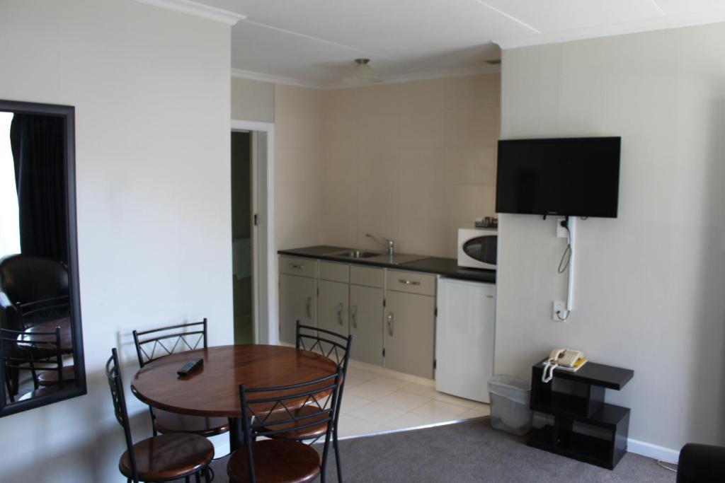 One-Bedroom Apartment,37438726:JPEG