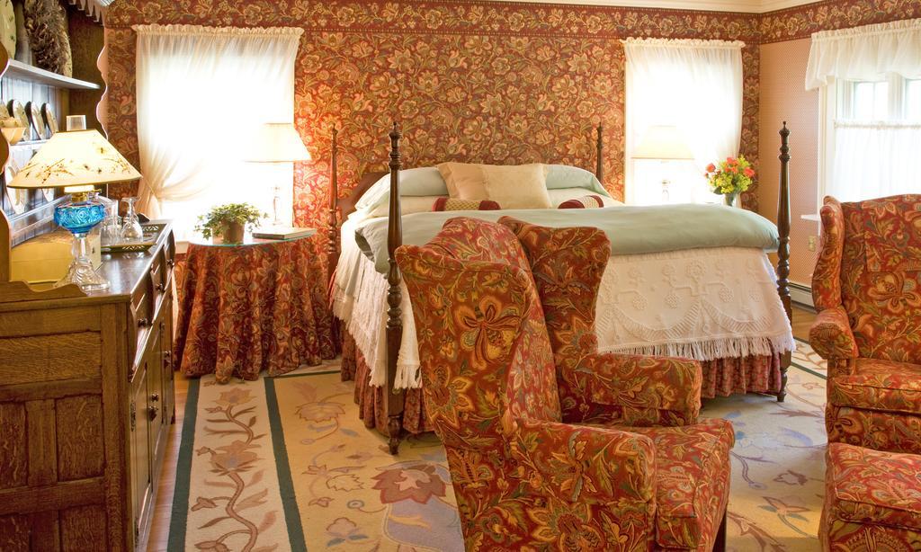 Deluxe King Suite,397544196:JPEG