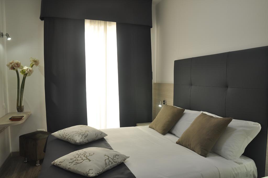 Doppelzimmer mit Balkon