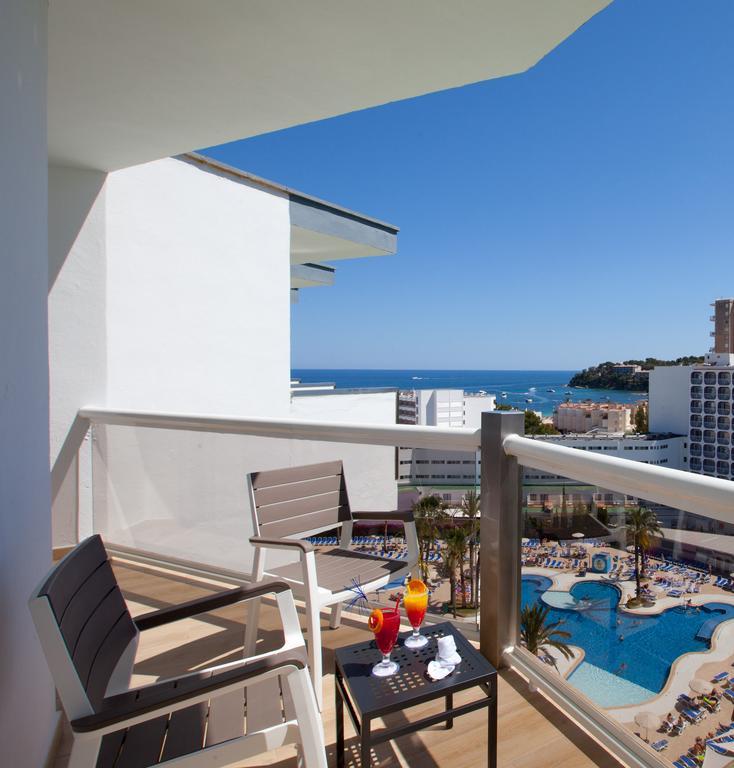 Premium Twin Room with Sea View