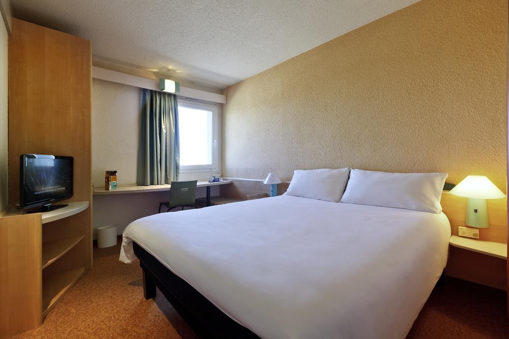 Double Room,702908173:JPEG