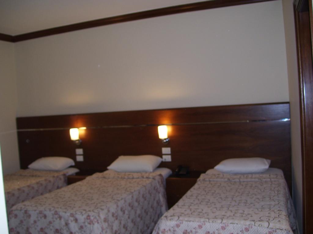 Standard Triple Room City View,1645016660:JPEG
