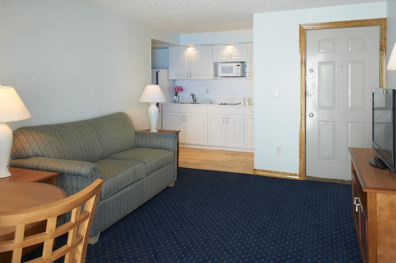 Two Room Sundeck Suite, Sundeck View