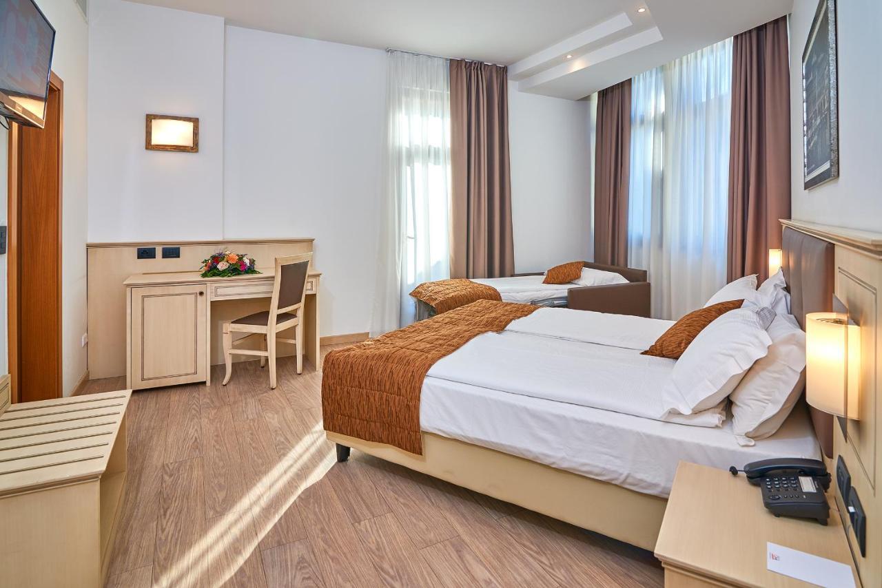 Triple Room,1416613881:JPEG