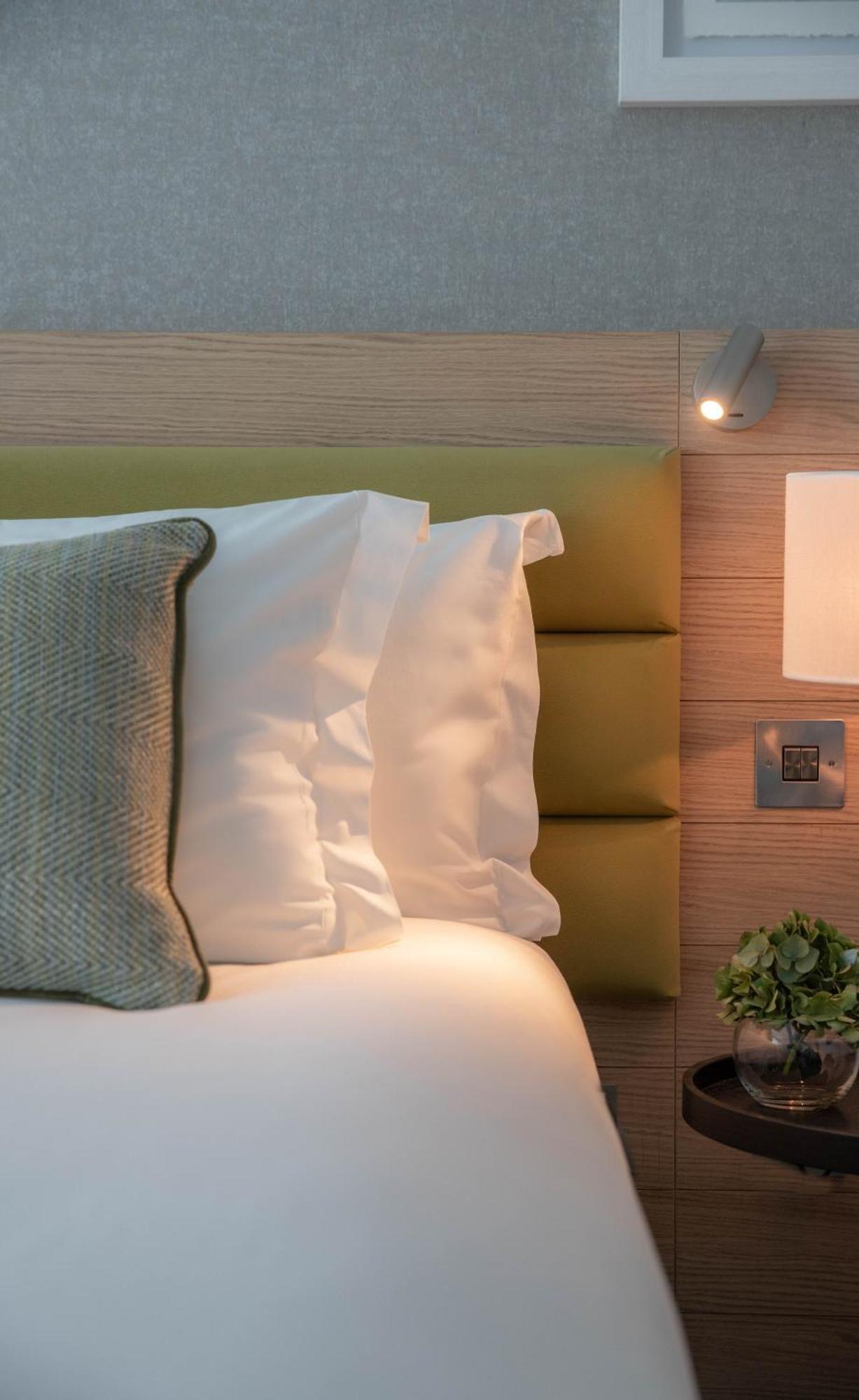 Quarto Superior com Cama King-size