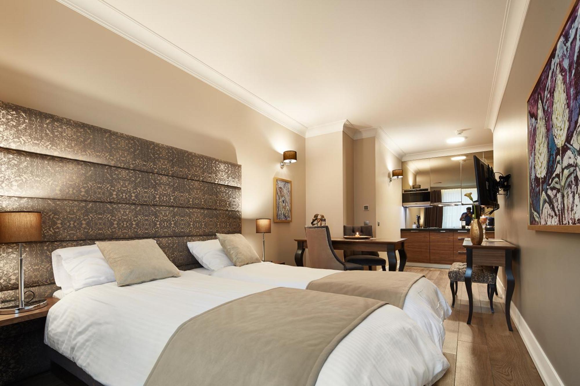 Luxury Double or Twin Room,824999351:JPEG