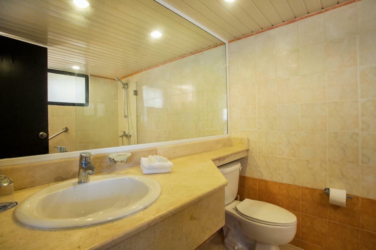 Superior Kamer met 2 Queensize Bedden - Rookvrij