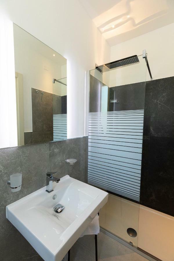 Single Room with Private Bathroom