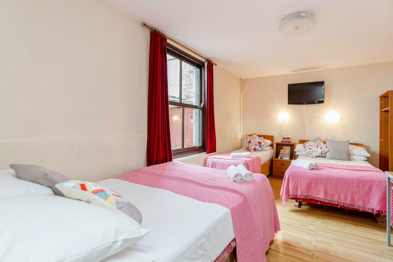 Chambre Familiale avec Salle de Bains Privative