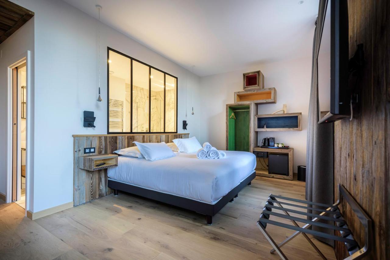 Large Double Room,940518460:JPEG