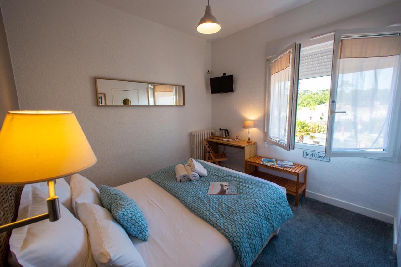 Small Double Room,957628471:JPEG