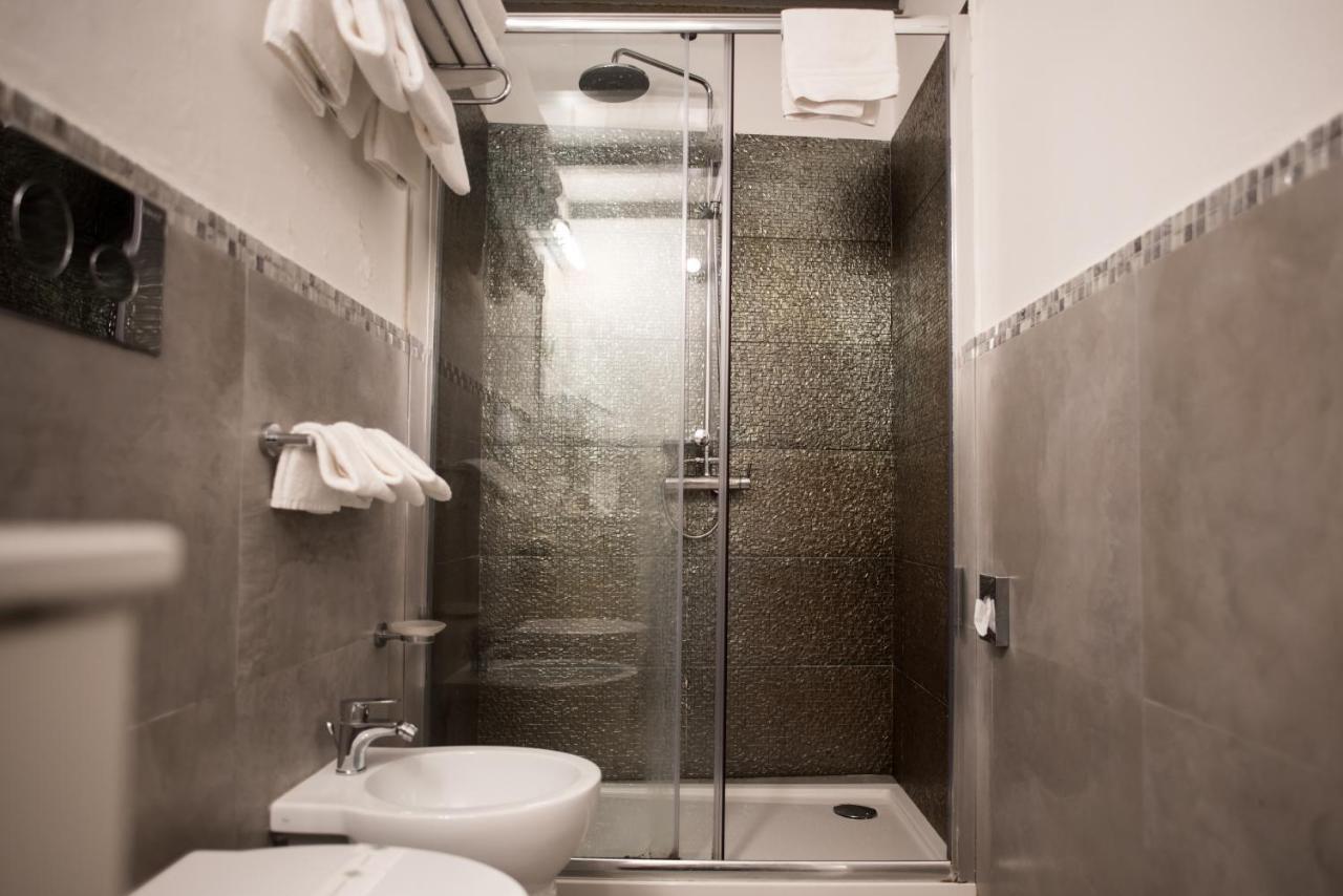 Two-Bedroom Apartment - Split Level (Ground Floor),964930159:JPEG