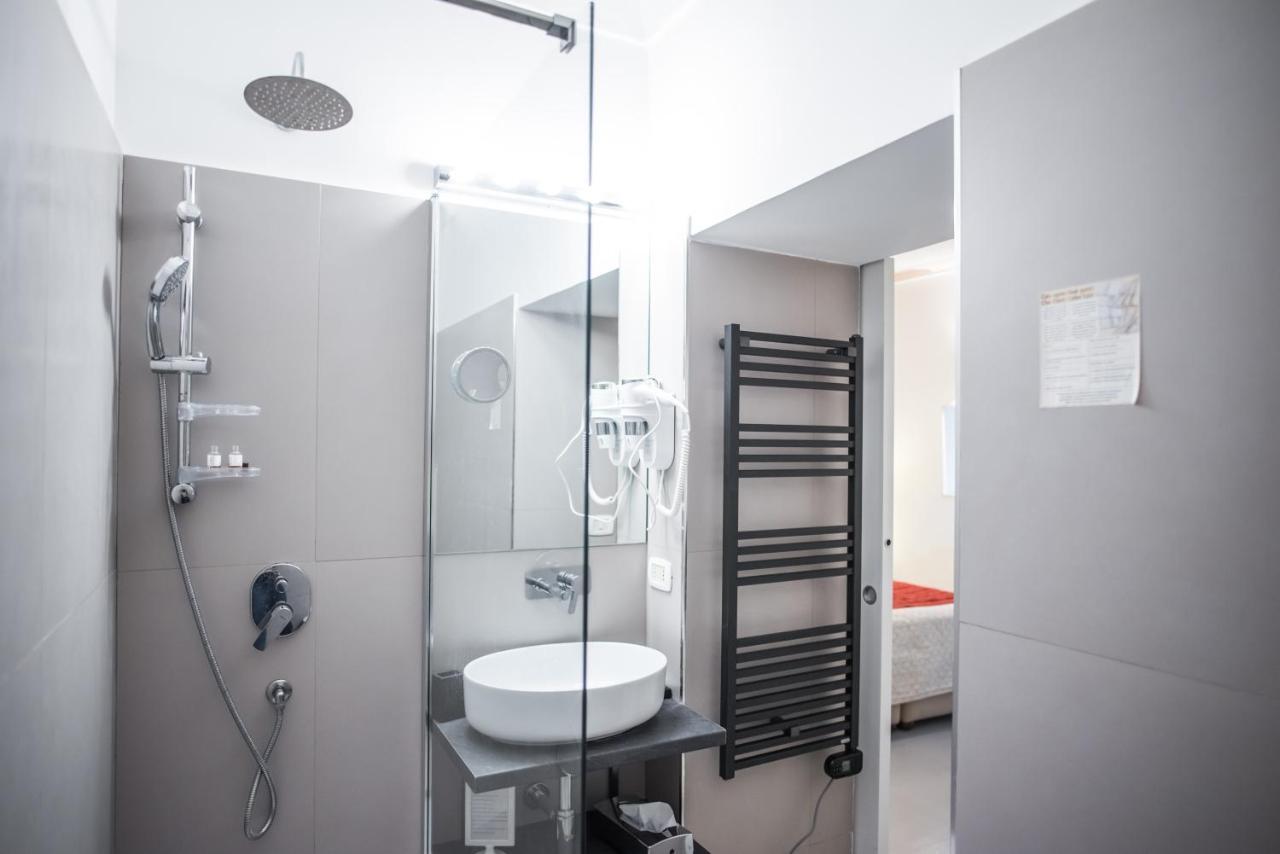 Double Room,964933723:JPEG