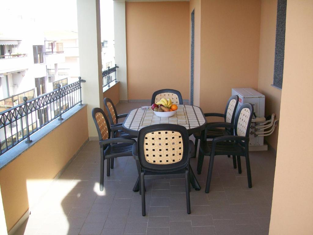 Appartamento con 2 Camere da Letto e Balcone
