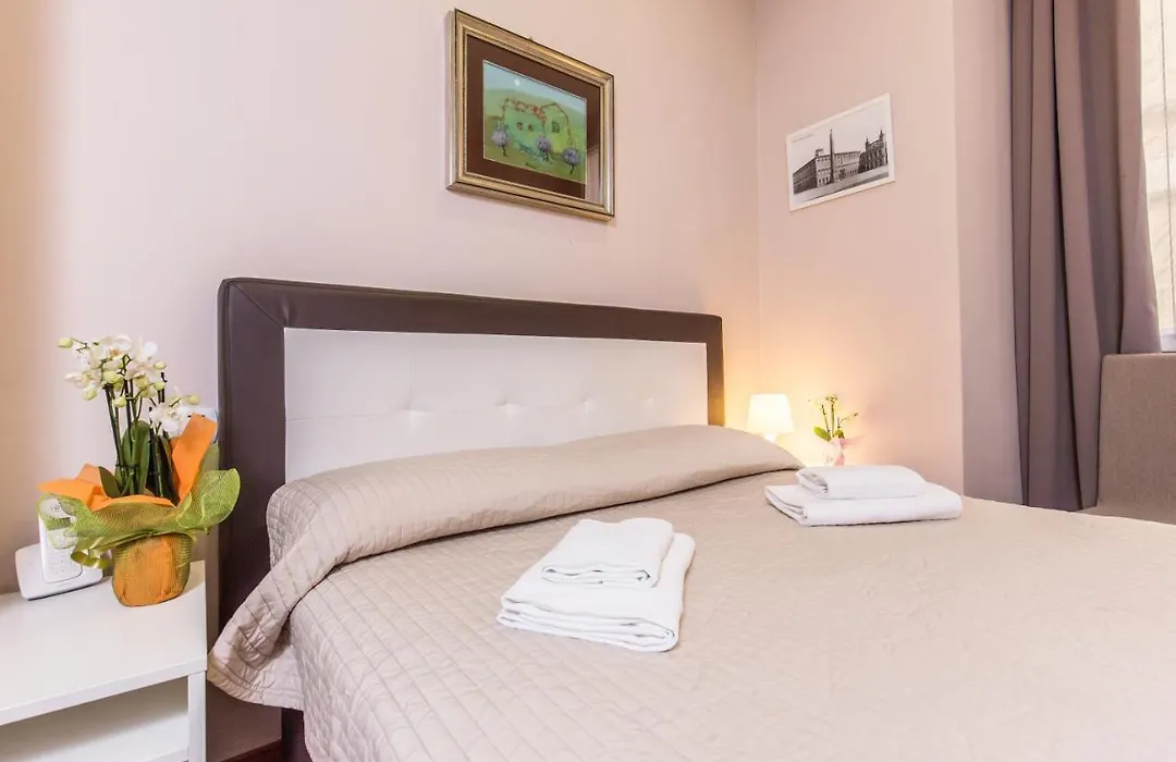 Azzurra Rooms-1