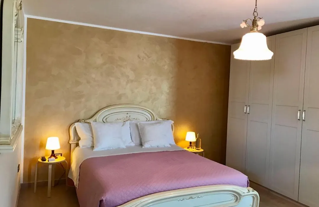 B&B Red Village-1