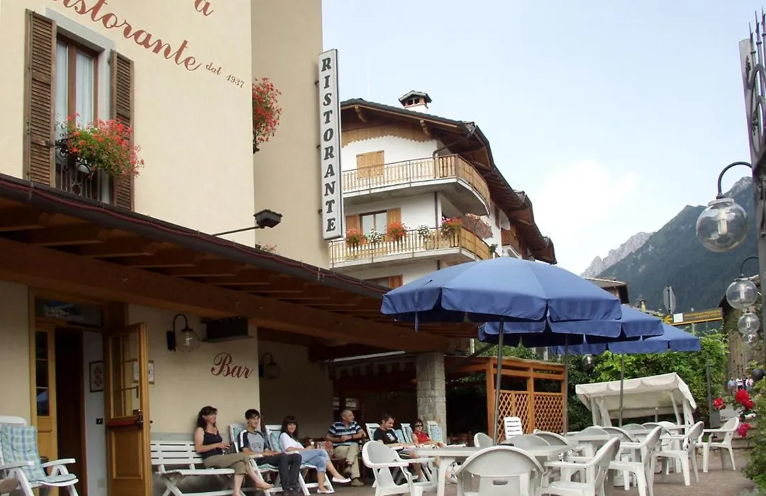 Albergo Pineta-1