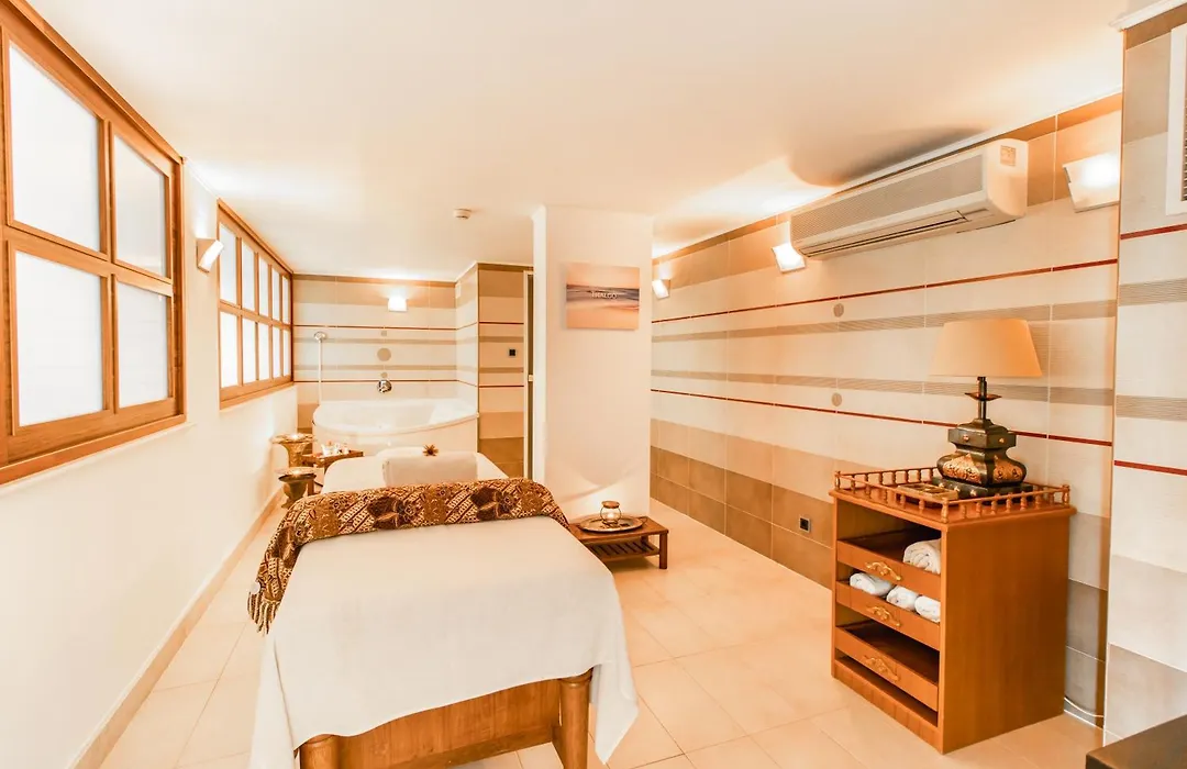 Emerald Beach Resort & Spa-1
