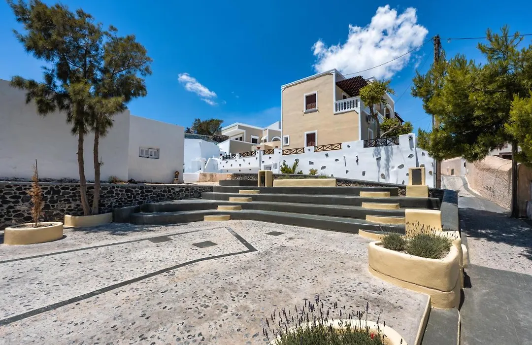 Vinas Place City Center-1