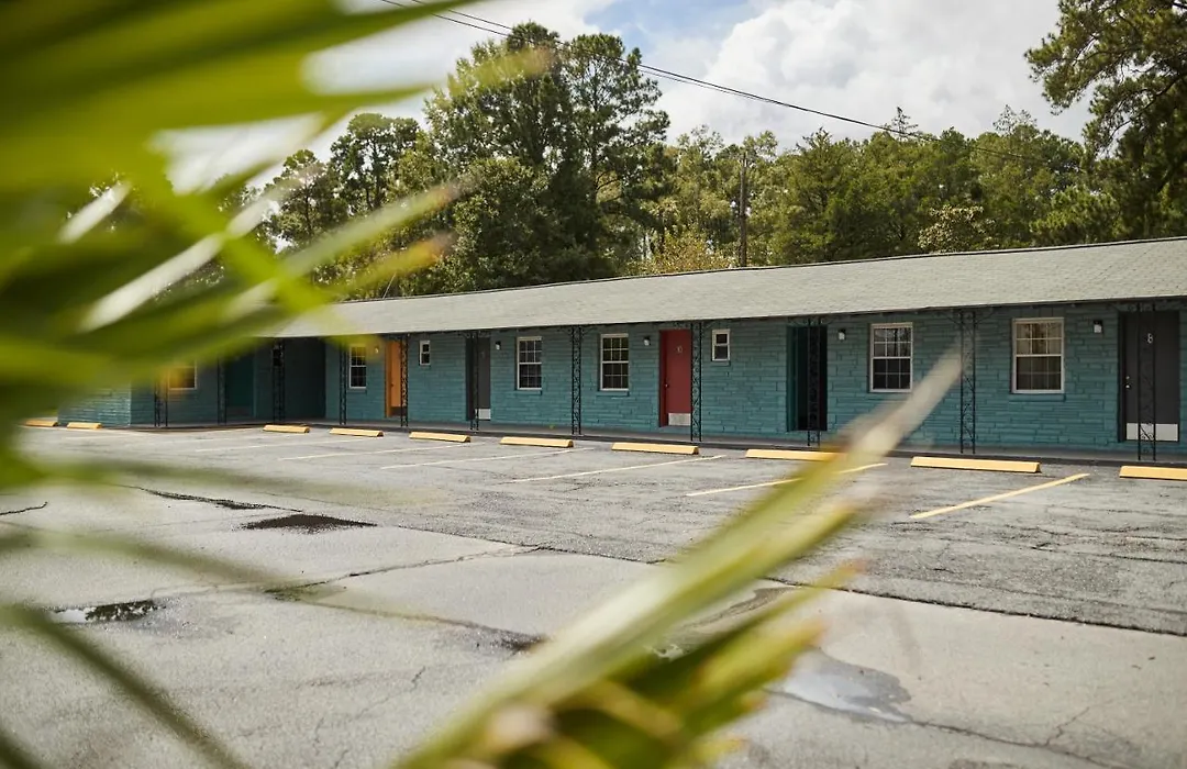 Carole Motel-1