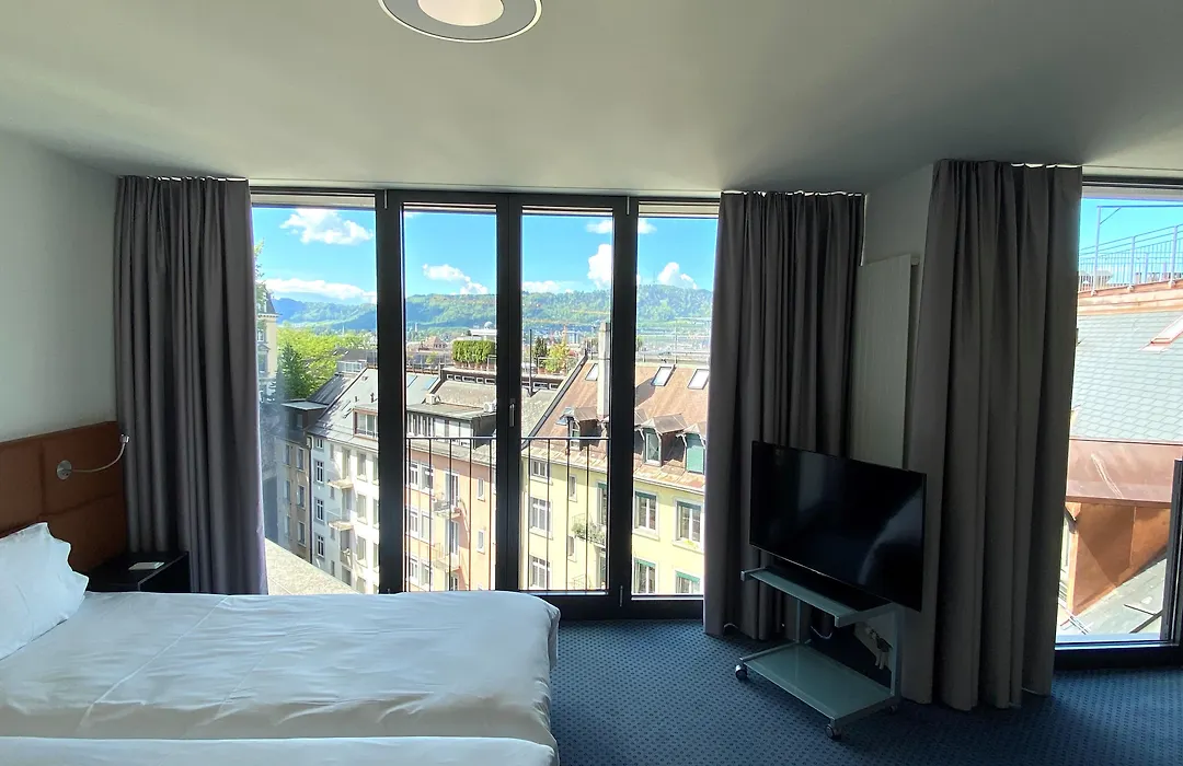 Royal Hotel Zurich-1