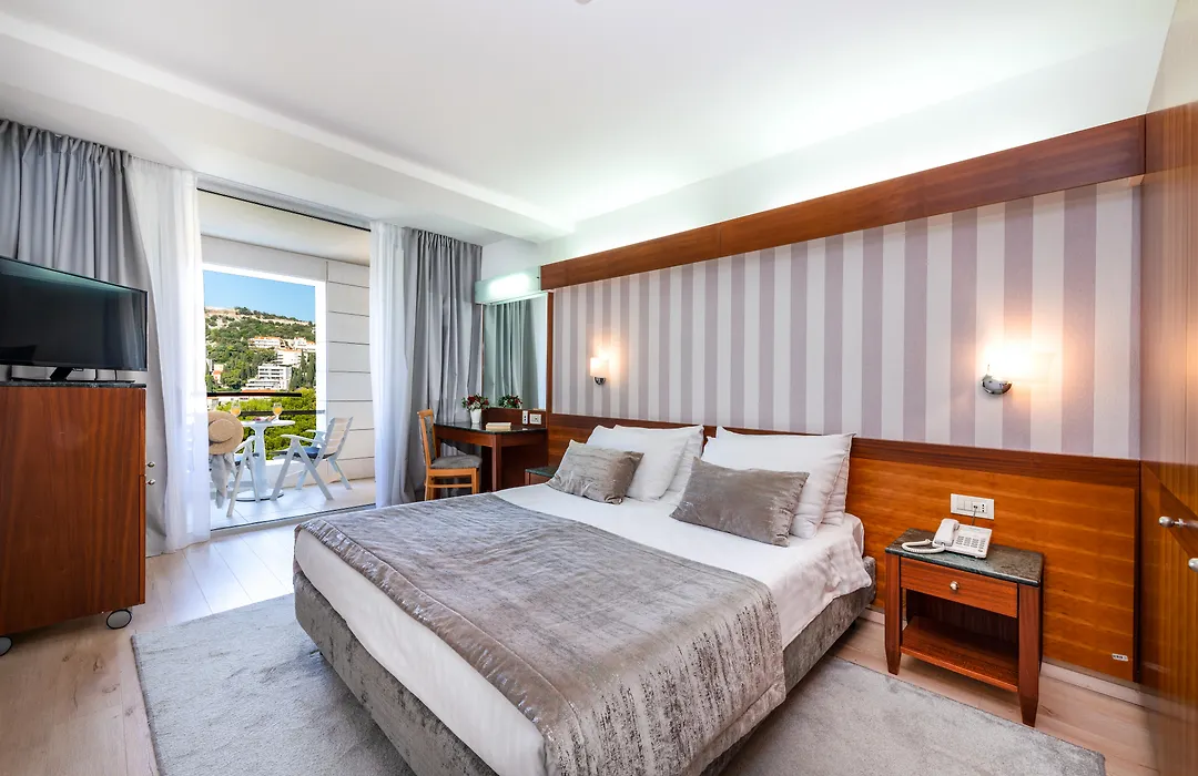 Hotel Uvala-1