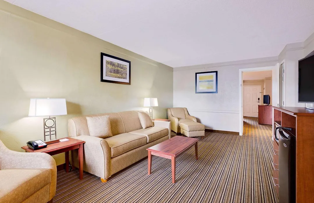 Baymont By Wyndham Jacksonville Orange Park-1