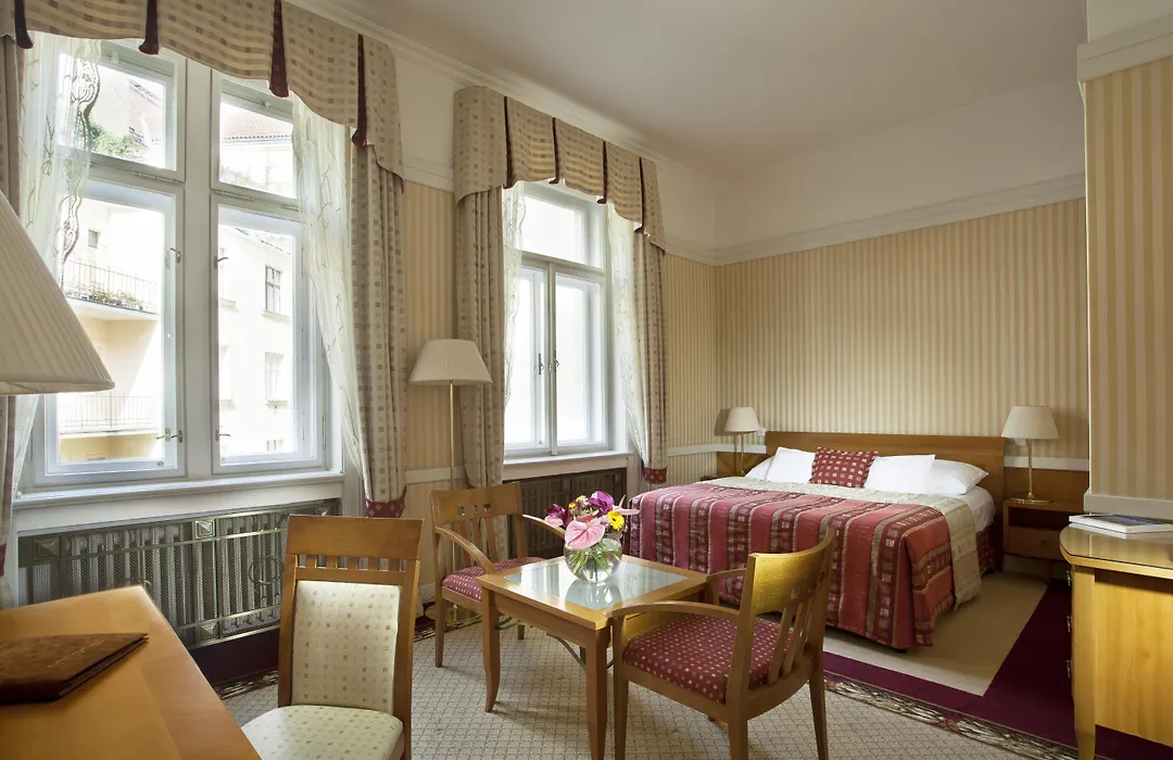 Hotel Paris Prague-1