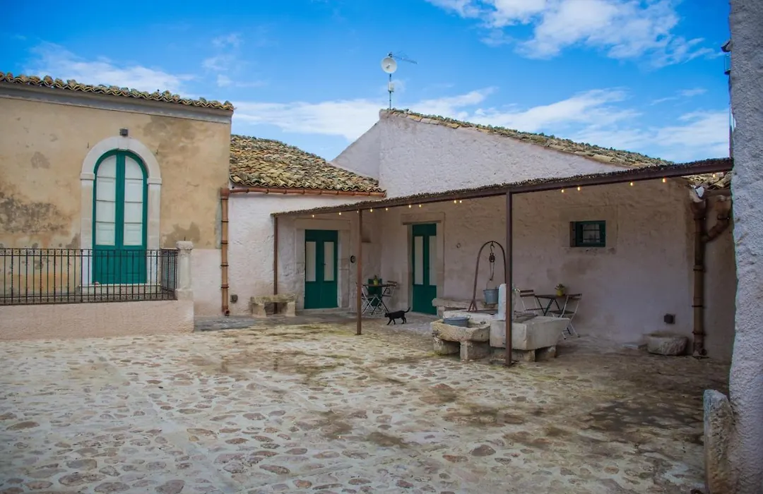 Chiusa del Curiale - ospitalità in vigna-1